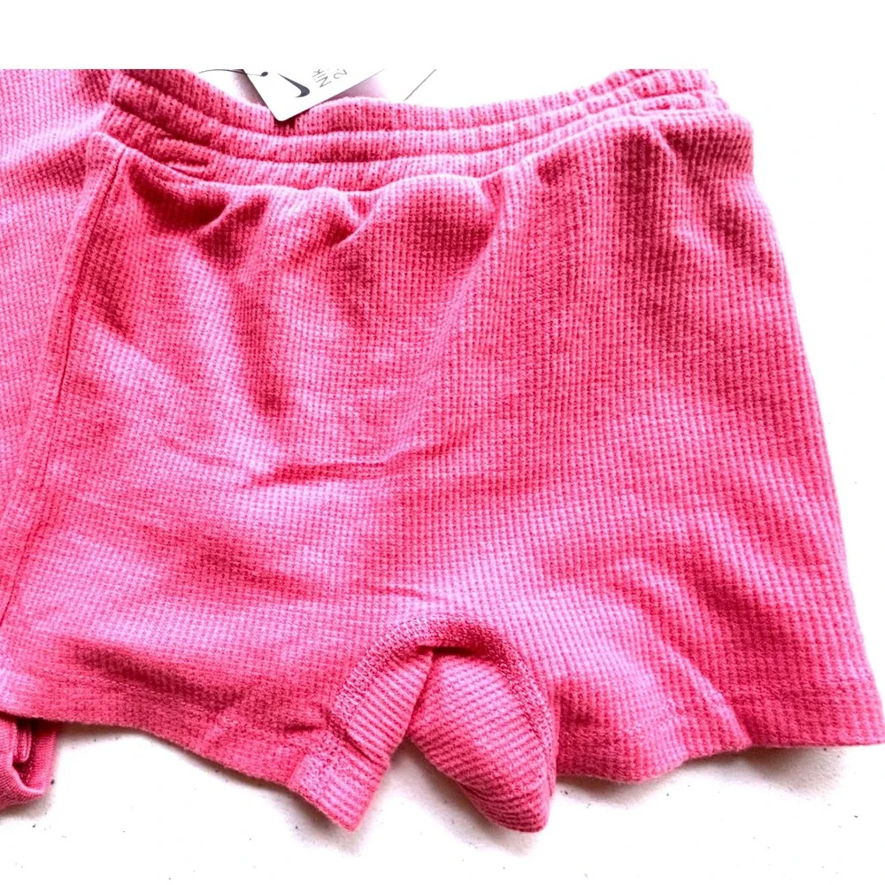 Nike 2-Piece Set Kids 12M Peony Pink New Waffle Knit Bodysuit Shorts NWT